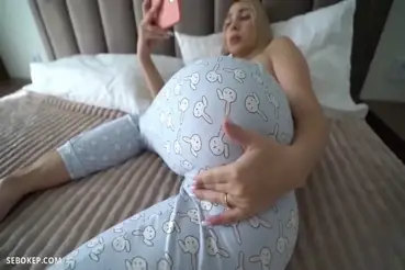 Bokep Rusia Stepmom Ngentot Dengan Anak Tirinya   BokepBarat.cc