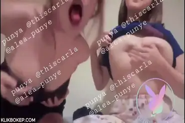 Dokumentasi Dua Gadis Cantik Live Kasur