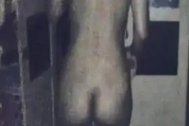 Dokumentasi Gadis Cantik Live Bersantai Kasur