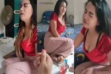 Dokumentasi Gadis LC Cantik Live Kasur Vibrator