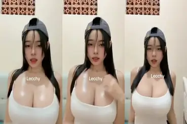 Dokumentasi Lecchy Seleb Cantik Live Kasur
