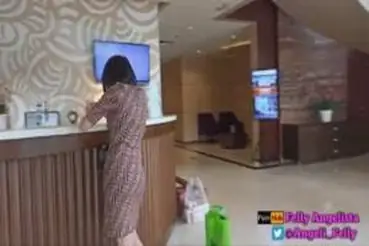 Keintiman Pramugari Cantik Di Kamar Hotel