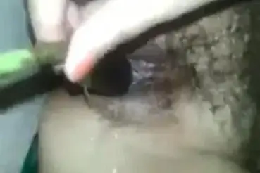 Mahasiswi Cantik Pasrah Goyang Kasur Terong