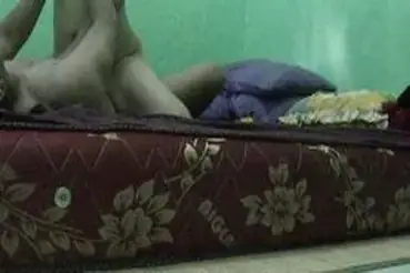 Tante Cantik Goyang Atas Kasur