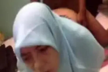 Ukhti Aisyah Hijab Cantik Pasrah Posisi Doggy