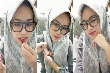 Ukhti Hijab Cantik Pasrah Goyang Kasur Crot