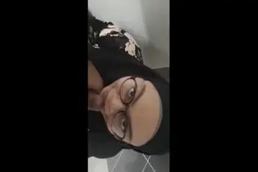 Ukhti Hijab Cantik Pasrah Servis Kasur Mesra