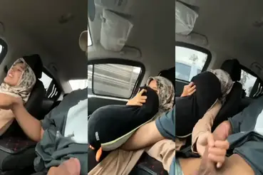 Ukhti Hijab Cantik Pasrah Servis Kasur Mobil